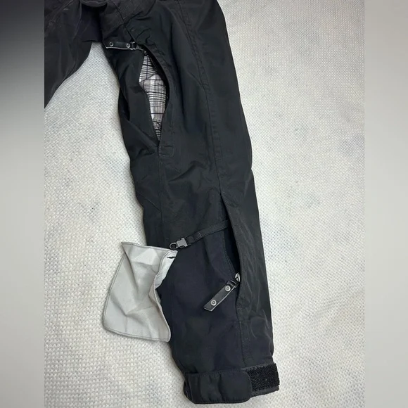 The North Face Women’s Black 2-in-1 Jacket – Size MDetachable Hood